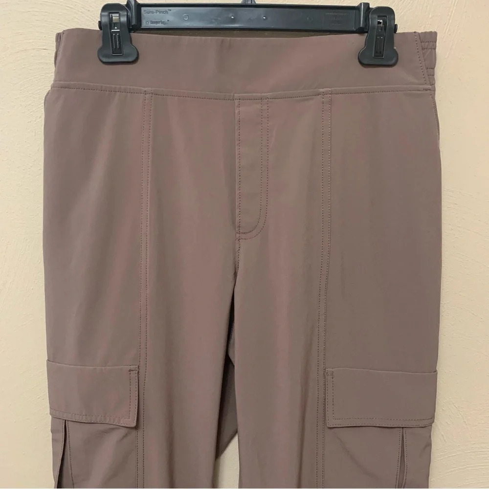 Athleta Chelsea Utility Jogger - Picture 4 of 13